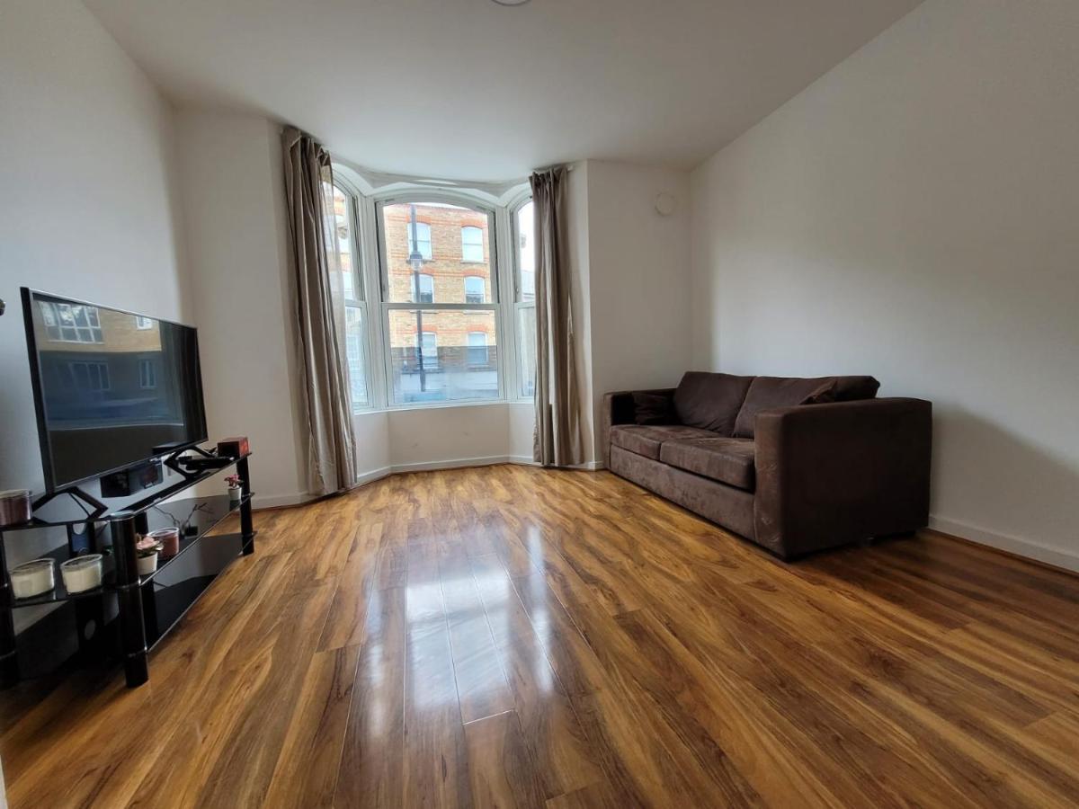 Stunning 1 Bedroom Apartment In لندن المظهر الخارجي الصورة